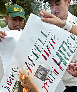 Look, they had to squeeze the E and R in hastily